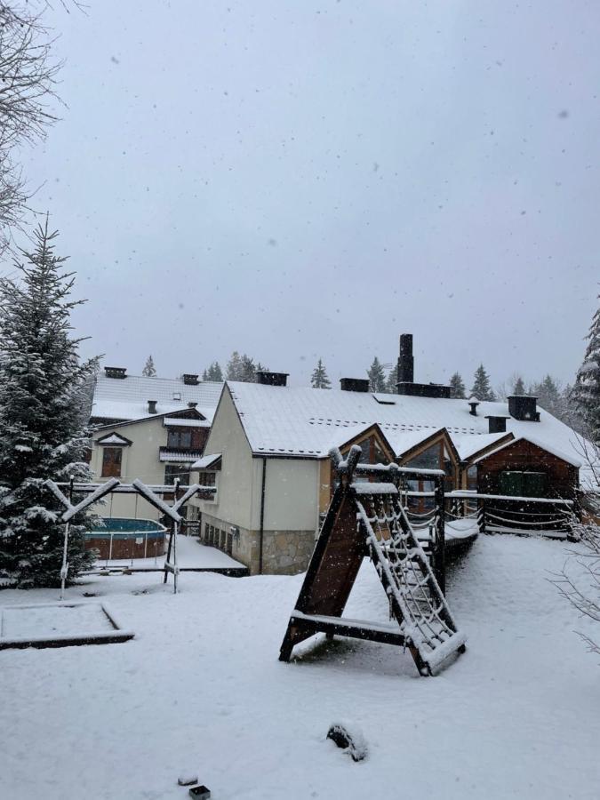 Gosciniec Ozna Hotel Kiczora Exterior photo