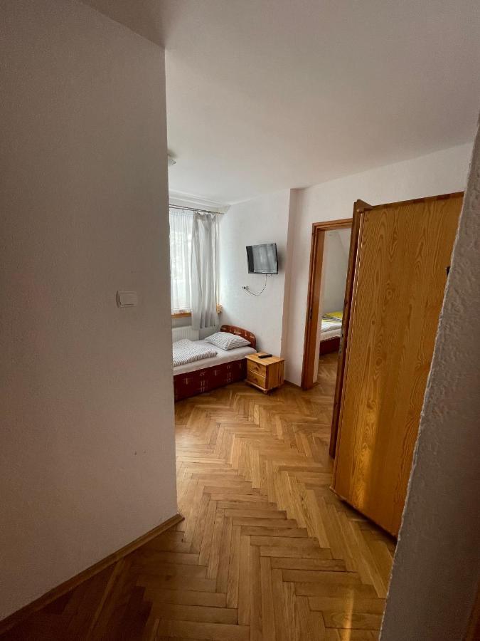 Gosciniec Ozna Hotel Kiczora Exterior photo